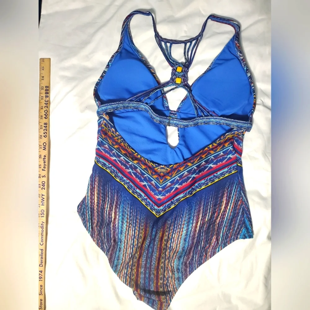 : Jessica Simpson multicolor 1 Piece Swimsuit Size XL